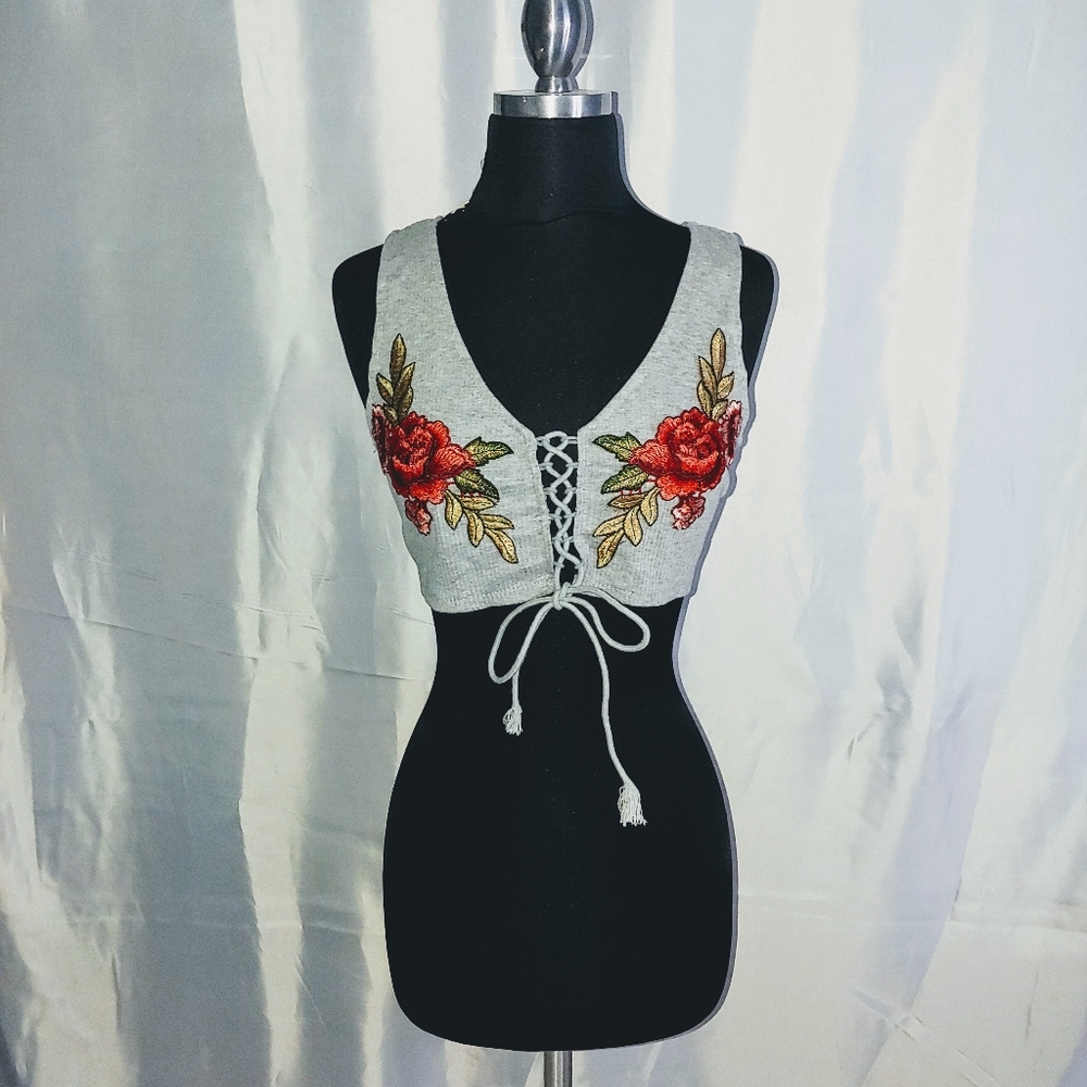 4/25 Tie Up Flower Crop Top
